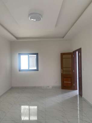 Appartement F4 à louer à la Cité CPI image 8