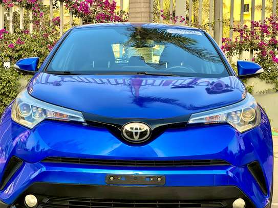 TOYOTA CH-R 2018 image 12