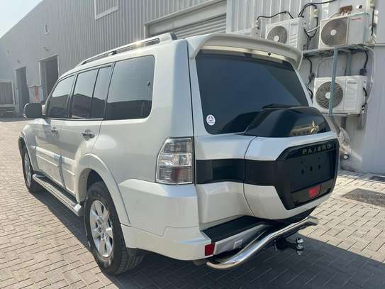 Mitsubishi pajero 2019 image 2
