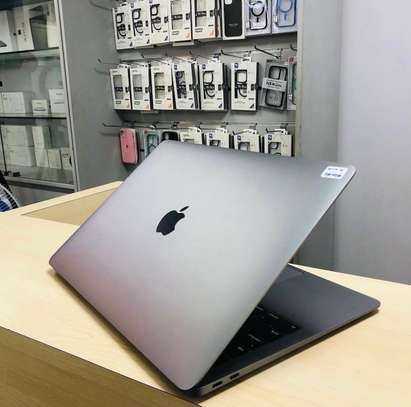 MacBook Air M113.3 inch image 3