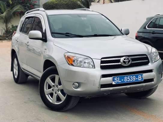 Toyota Rav4 image 4