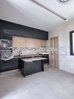 Appartement Duplex F4 à louer – Mermoz image 4