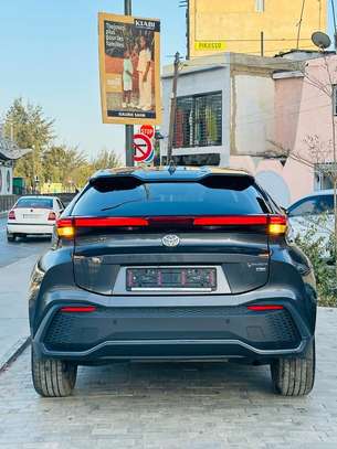 Toyota C-hr 2024 image 12