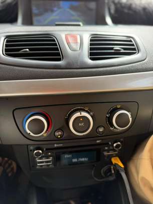 Renault sm3 image 5