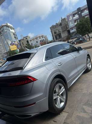 Audi Q8 2019 image 12