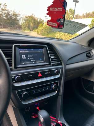 Hyundai sonata 2018 image 3