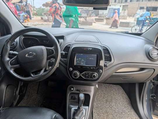 renault Qm3 image 8