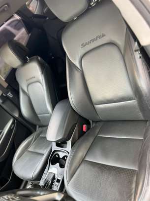 HYUNDAI Santafe 2015 Diesel Automatique  4CYLINDRES image 10