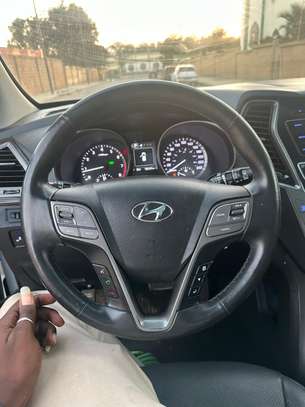 Hyundai Santafe 2017 image 7