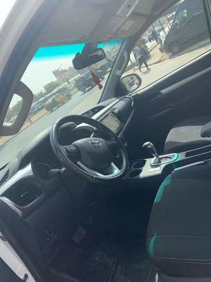 Toyota hilux 2018 image 10