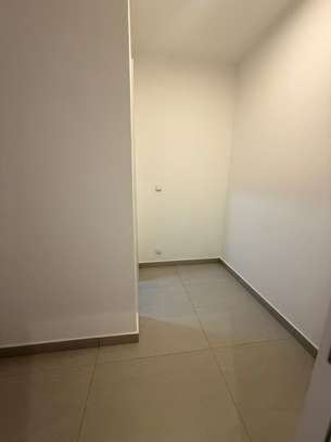 grand appartement standing à louer image 2