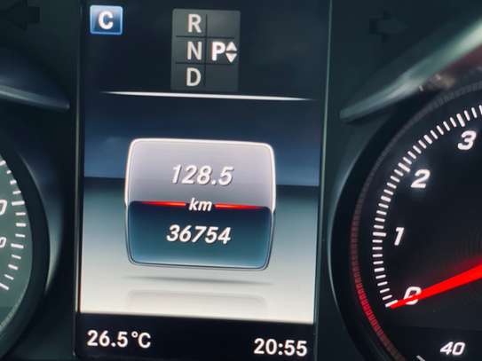 Mercedes Glc250 4 matique 2018 image 9