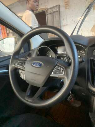 Ford Focus 2015 image 9