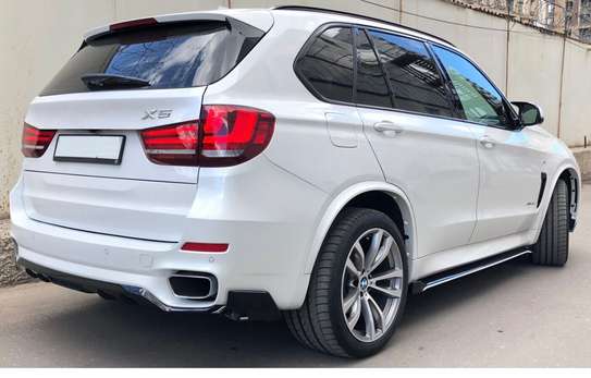 BMW X5 image 1