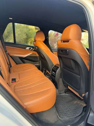 Bmw x5 2019 image 8