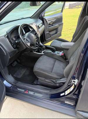 Mitsubishi Outlander 2017 image 4