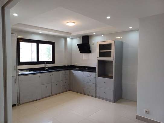 ALMADIES APPARTEMENT A LOUER image 1