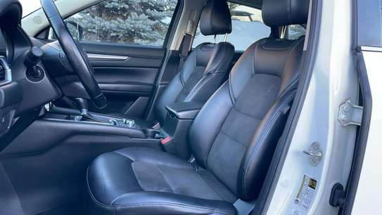 Mazda CX-5 GT image 10