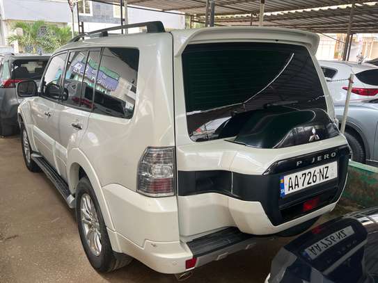 MITSUBISHI PAJERO FULL OPTIONS image 1