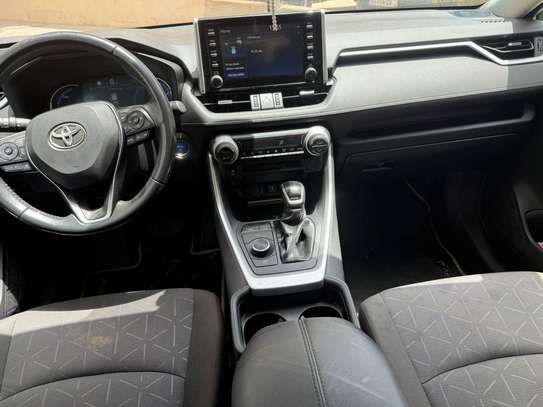 Toyota Rav 4 2020 image 8