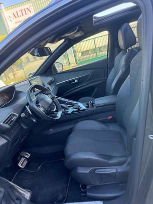 Peugeot 3008 GT LINE image 3