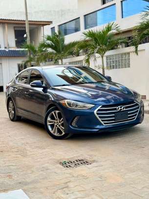 Hyundai Elantra image 2