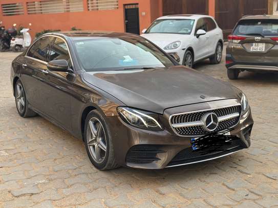 Mercedes E300 image 1
