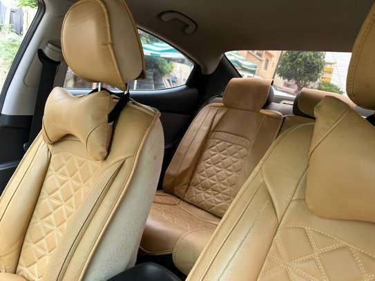 Hyundai elantra 2016 image 3