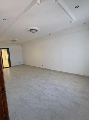 Duplex spacieux et de standing à louer à Ngor image 10
