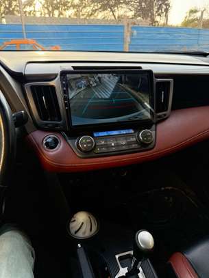 Toyota Rav4 Limited image 6