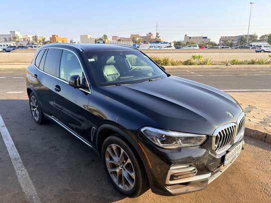 BMW X5 image 1