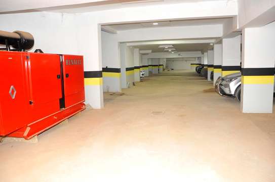 Appartement F5 non meublé à louer à Yoff, près de ker yoff image 10