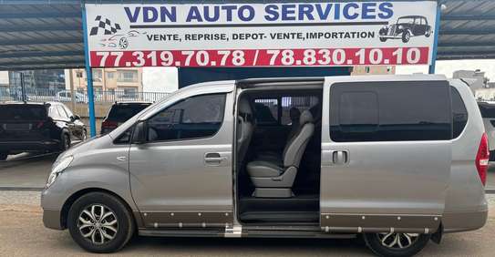 Hyundai Starex van 12 places Full options image 6
