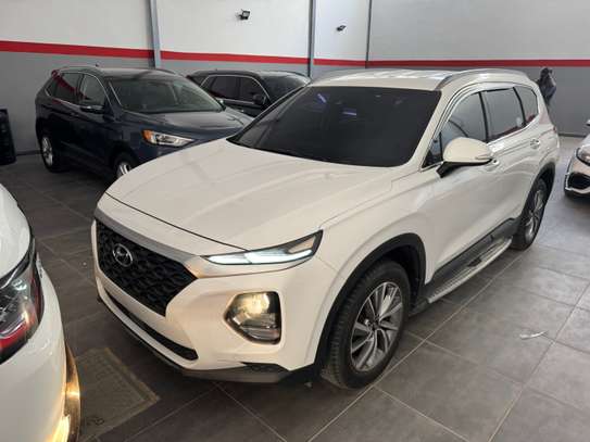 Hyundai Santa Fe Anne 2019 full option image 1
