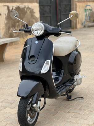 Vespa 125 image 4