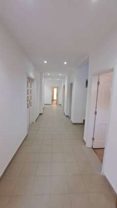 DUPLEX F5 INDEPENDANT AU COEUR DES ALMADIES image 6