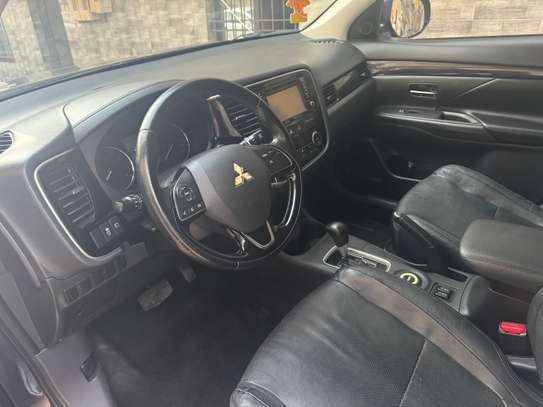 MITSUBISHI image 2
