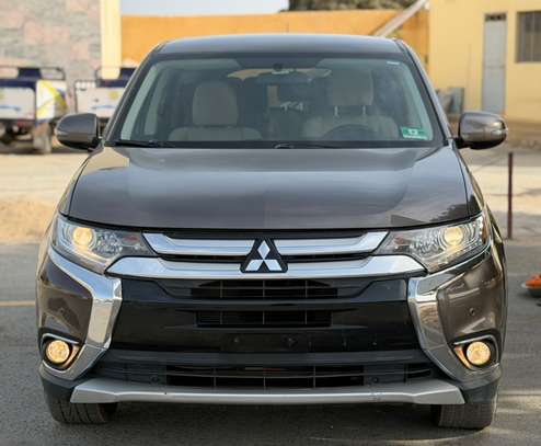 Mitsubishi Outlander 2016 - 7 Places image 2