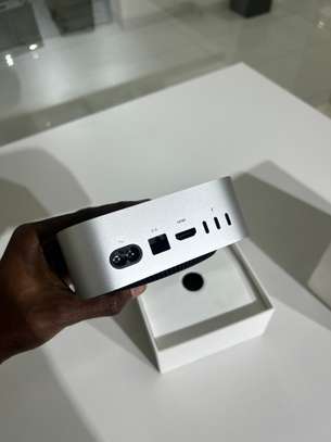 Mac Mini 2024 - M4 | 16GB RAM | 256 - Silver image 4