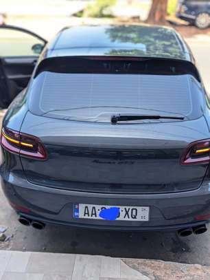 PORSCHE MACAN GTS image 5