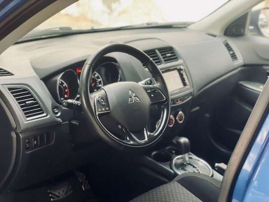 Mitsubishi Outlander RVR image 6