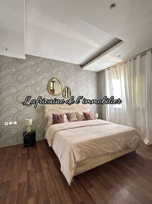Studio meublé moderne à louer – Mamelles image 10