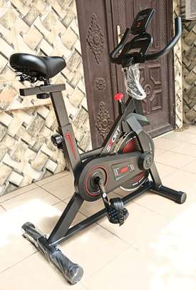 Vélo d'appartement image 2