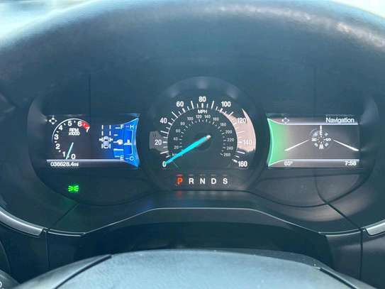 Ford Edge image 11