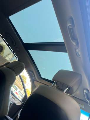 Hyundai Santafe limited image 9