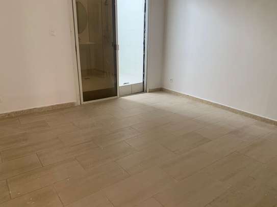 Villa r+1 à louer ngor Almadi image 7
