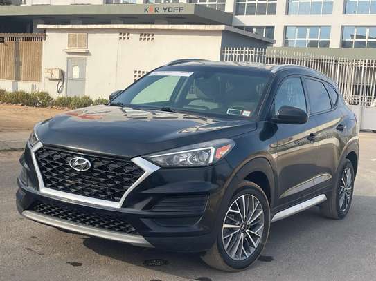 Hyundai Tucson 2019 venant essence automatique image 3
