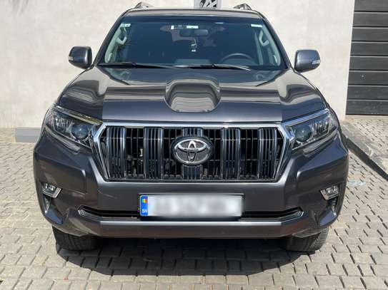 2023 TOYOTA PRADO image 1