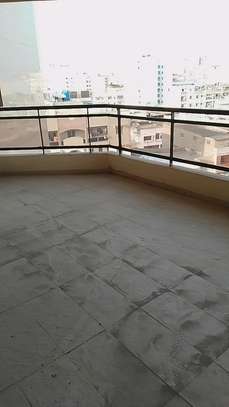APPARTEMENT F4 HAUT STANDING À LOUER À DAKAR PLATEAU image 11