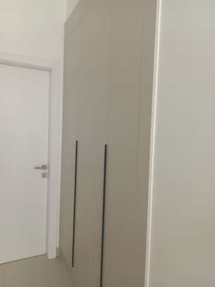 Des F4  neufs à louer au point de 173 m² image 4